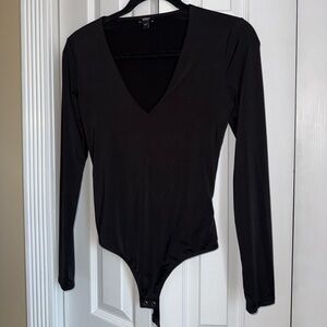 Express Black Body Contour Long Sleeve V-Neck Bodysuit